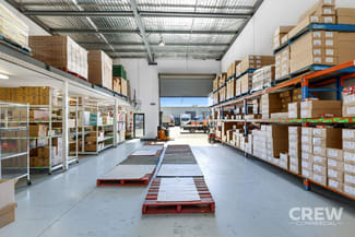 Showrooms / Bulky Goods commercial property leased at 45/38 Kendor Street Arundel QLD 4214