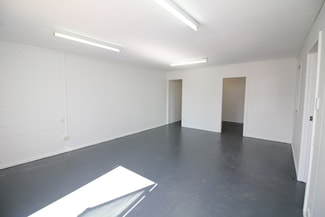 Factory, Warehouse & Industrial commercial property leased at Unit 3/472 Woolcock St Garbutt QLD 4814