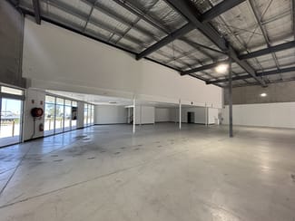 Showrooms / Bulky Goods commercial property for lease at 1/181-185 Maggiolo Drive Paget QLD 4740