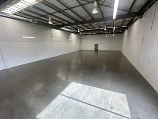 Shop & Retail commercial property for lease at 3/150 New Lake Entrance Road Oak Flats NSW 2529
