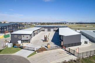 Factory, Warehouse & Industrial commercial property for lease at 7/10 Curtiss Close Tamworth NSW 2340
