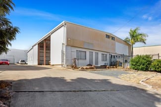 Factory, Warehouse & Industrial commercial property leased at Unit 3/65 Denning Street Park Avenue QLD 4701