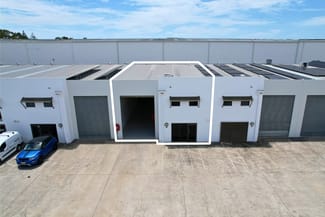 Factory, Warehouse & Industrial commercial property leased at 40 215 Brisbane Road Biggera Waters QLD 4216