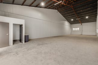 Factory, Warehouse & Industrial commercial property for lease at 2-5/18B Goggs Street Toowoomba City QLD 4350