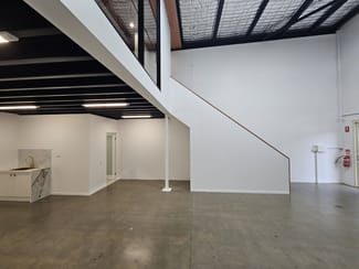 Factory, Warehouse & Industrial commercial property leased at Burleigh Heads QLD 4220