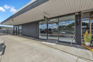 Shop & Retail commercial property for lease at 11-17 Tozer Street Gympie QLD 4570 Shop & Retail commercial property for lease at 11-17 Tozer Street Gympie QLD 4570