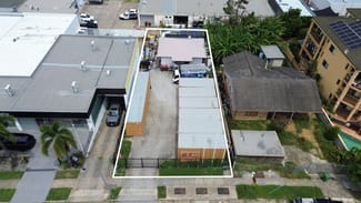 Showrooms / Bulky Goods commercial property for lease at 6 Spendelove Avenue Southport QLD 4215