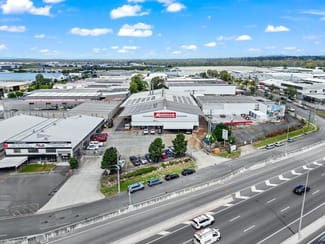 Showrooms / Bulky Goods commercial property for lease at 1800 Ipswich Road Rocklea QLD 4106