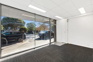 Shop & Retail commercial property leased at 235 Hawthorn Road Caulfield VIC 3162