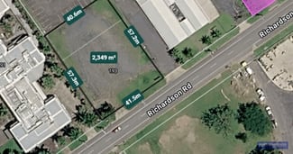 Showrooms / Bulky Goods commercial property for lease at Kawana QLD 4701
