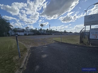 Showrooms / Bulky Goods commercial property for lease at Kawana QLD 4701