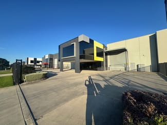 Factory, Warehouse & Industrial commercial property for lease at 56 Peet Street Pakenham VIC 3810