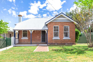 Offices commercial property for lease at 4 Darling Street Tamworth NSW 2340