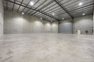 Factory, Warehouse & Industrial commercial property for lease at 8/547 Woolcock Street Mount Louisa QLD 4814