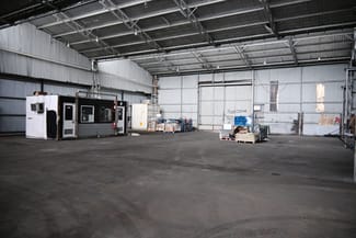 Factory, Warehouse & Industrial commercial property for lease at 2D/200-208 North Street Albury NSW 2640