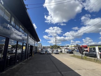 Showrooms / Bulky Goods commercial property for lease at 1-3/74 Moss Street Slacks Creek QLD 4127 Showrooms / Bulky Goods commercial property for lease at 1-3/74 Moss Street Slacks Creek QLD 4127