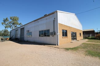 Factory, Warehouse & Industrial commercial property for lease at 5-7 Hicks Street Emerald QLD 4720 Factory, Warehouse & Industrial commercial property for lease at 5-7 Hicks Street Emerald QLD 4720
