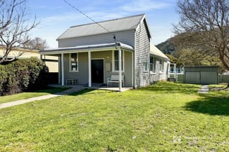 Shop & Retail commercial property for lease at 162 Day Avenue Omeo VIC 3898 Shop & Retail commercial property for lease at 162 Day Avenue Omeo VIC 3898