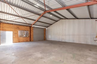 Factory, Warehouse & Industrial commercial property for lease at 8 Hargrave Street Tamworth NSW 2340