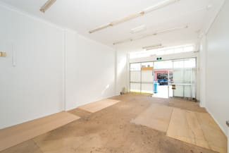 Showrooms / Bulky Goods commercial property leased at 96 Maloney Street Eastlakes NSW 2018 Showrooms / Bulky Goods commercial property leased at 96 Maloney Street Eastlakes NSW 2018