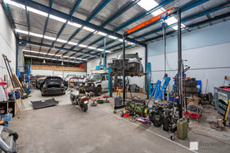 Factory, Warehouse & Industrial commercial property leased at 2/202 Governor Road Braeside VIC 3195