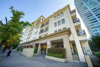 Shop & Retail commercial property sold at Shop 8/360 St Kilda Road Melbourne VIC 3004
