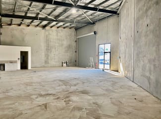 Factory, Warehouse & Industrial commercial property sold at Units 1-5, 267 Vincent Street Cessnock NSW 2325