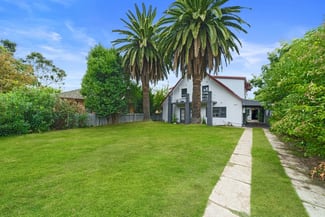 Hotel, Motel, Pub & Leisure commercial property sold at 320 David Street South Albury NSW 2640