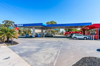 Shop & Retail commercial property sold at United Petroleum Portfolio 385 Grand Junction Road Wingfield SA 5013
