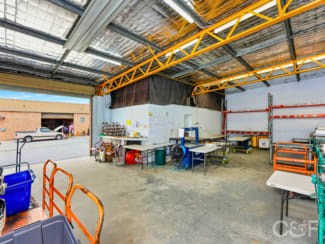 Factory, Warehouse & Industrial commercial property sold at Unit 6/8 Clare-Mace Crescent Berkeley Vale NSW 2261