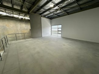Factory, Warehouse & Industrial commercial property sold at 13/21 Doyle Avenue Unanderra NSW 2526