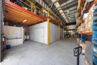 Factory, Warehouse & Industrial commercial property sold at Unit 8/10-12 Wingate Road Mulgrave NSW 2756