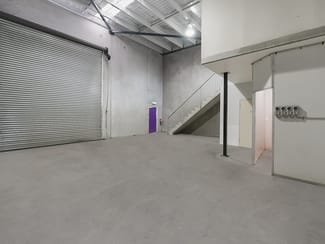 Factory, Warehouse & Industrial commercial property sold at B4/5-7 Hepher Road Campbelltown NSW 2560