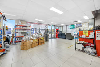 Factory, Warehouse & Industrial commercial property for sale at Unit 2/6 Southeast Boulevard Pakenham VIC 3810
