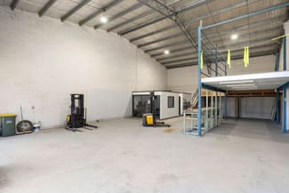 Factory, Warehouse & Industrial commercial property sold at Unit 2, 85 Munibung Road Cardiff NSW 2285