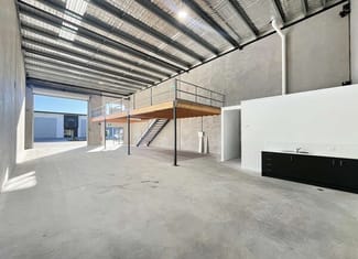 Factory, Warehouse & Industrial commercial property sold at 7/115-119 Quanda Road Coolum Beach QLD 4573