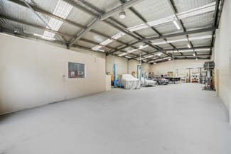 Factory, Warehouse & Industrial commercial property sold at 8/2-4 Lace Street Eumemmerring VIC 3177