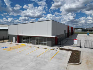 Factory, Warehouse & Industrial commercial property for sale at 4 Skymaster Place Dubbo NSW 2830