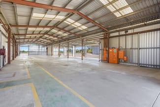 Factory, Warehouse & Industrial commercial property for lease at Unit/393-409 McLaughlin Street Parkhurst QLD 4702 Factory, Warehouse & Industrial commercial property for lease at Unit/393-409 McLaughlin Street Parkhurst QLD 4702