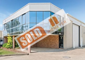 Factory, Warehouse & Industrial commercial property sold at Unit 1/14 Sheridan Close Milperra NSW 2214
