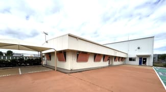 Showrooms / Bulky Goods commercial property leased at 619 Ingham Road Mount St John QLD 4818