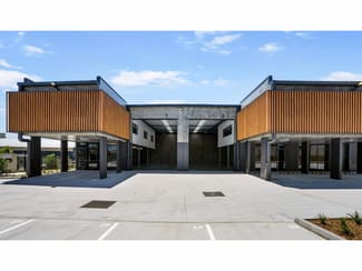 Factory, Warehouse & Industrial commercial property for sale at 28 Hub Crescent Heathwood QLD 4110