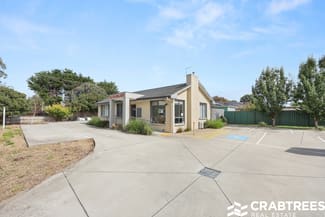 Medical / Consulting commercial property for sale at 105 Fordholm Road Hampton Park VIC 3976