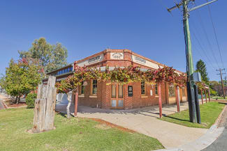 Other commercial property for sale at 8 Adelaide Street Wentworth NSW 2648 Other commercial property for sale at 8 Adelaide Street Wentworth NSW 2648