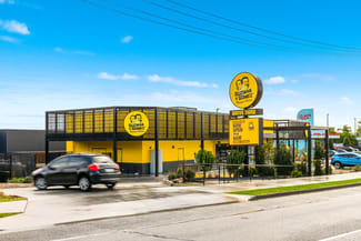 Factory, Warehouse & Industrial commercial property sold at Guzman Y Gomez, 403 Elizabeth Avenue Kippa-ring QLD 4021