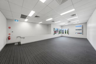 Factory, Warehouse & Industrial commercial property sold at 3/29 Hugo Place Mansfield QLD 4122