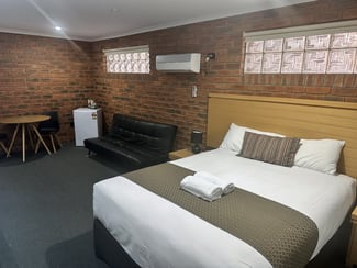 Hotel, Motel, Pub & Leisure commercial property for sale at Swan Hill VIC 3585 Hotel, Motel, Pub & Leisure commercial property for sale at Swan Hill VIC 3585