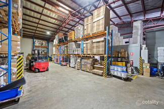 Factory, Warehouse & Industrial commercial property for sale at 9 Shoebury Street Rocklea QLD 4106