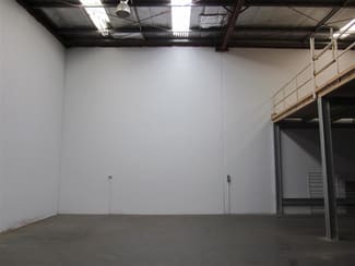 Factory, Warehouse & Industrial commercial property leased at Peakhurst NSW 2210