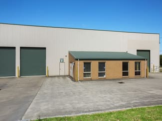 Factory, Warehouse & Industrial commercial property leased at 2/1879 Frankston-Flinders Road Hastings VIC 3915